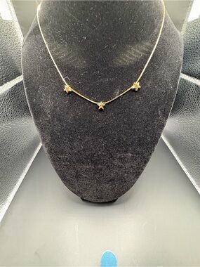 Vintage in box Avon Rising star necklace